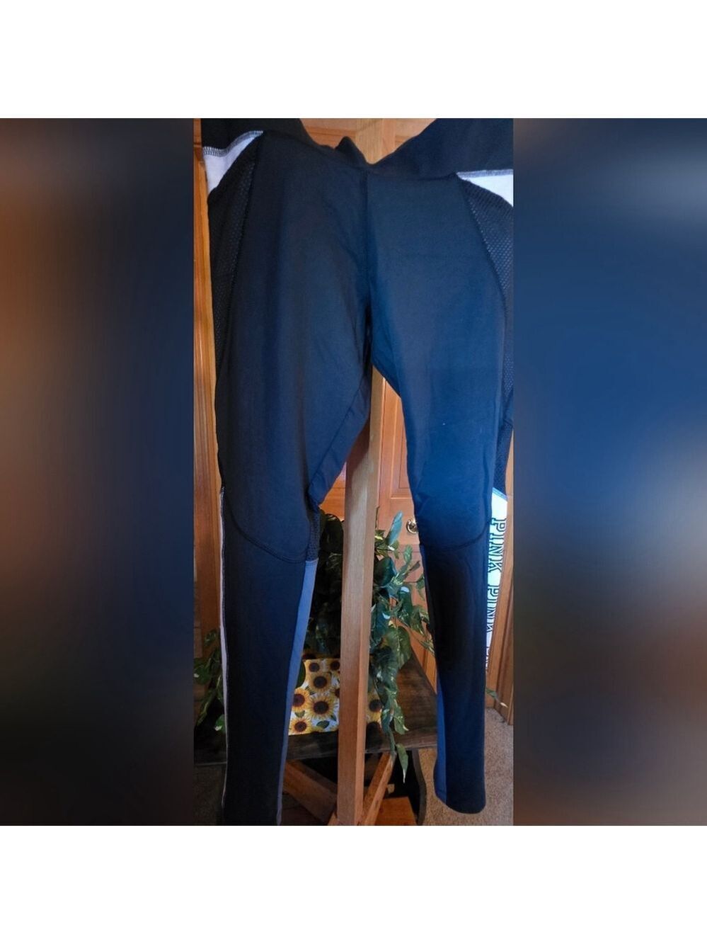 PINK Colorblock Leggings